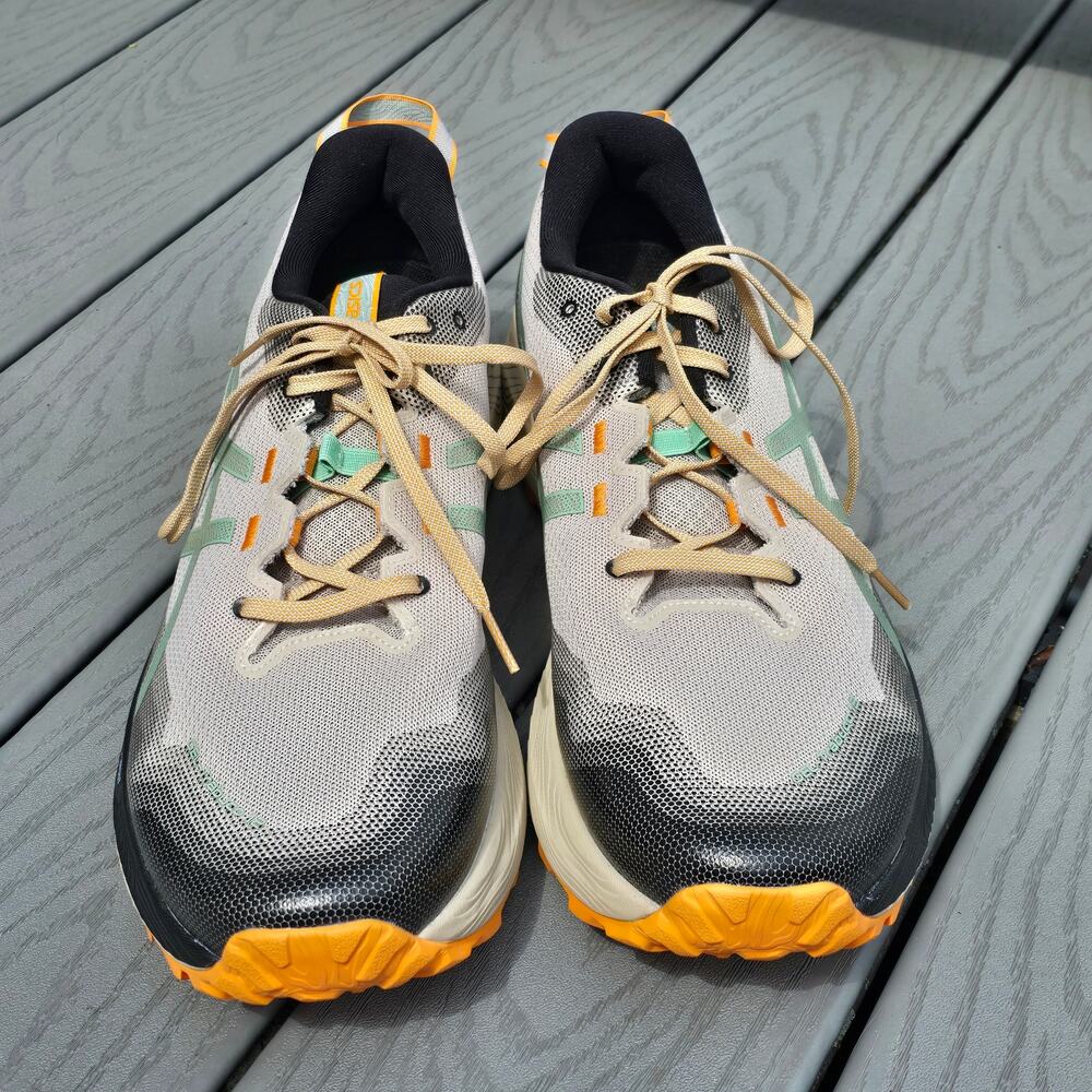 NWOB, Asics Men's Gel Trabuco 12 Running Shoes gray/green, Size 15